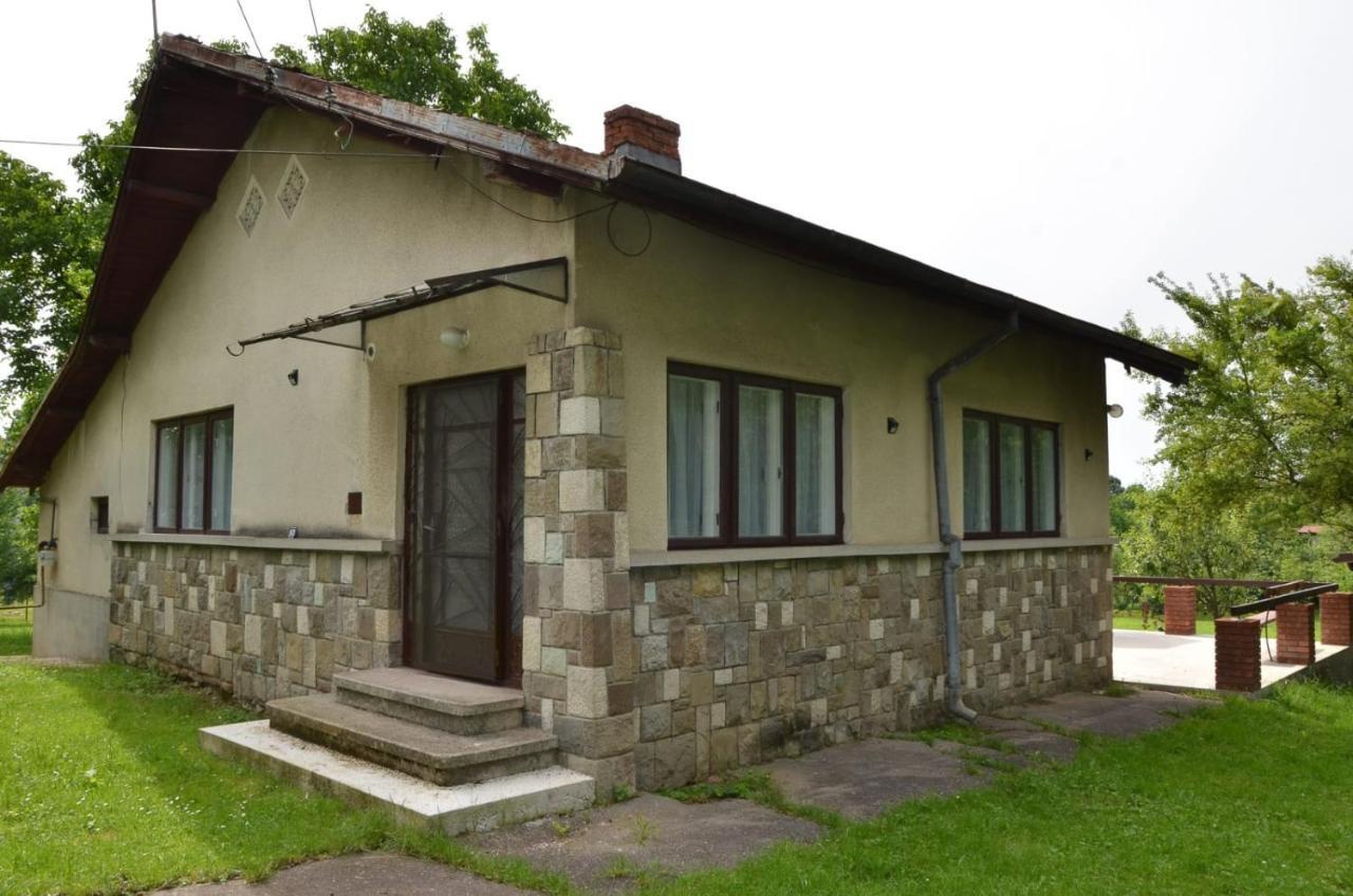Casa Rurala Cu Livada Lavandra Câmpina Exterior foto